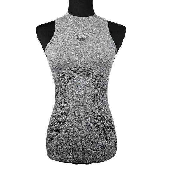 GYMSHARK SEAMLESS VEST - SIZE S/M - ULTIMATE WORKOUT COMFORT! - Picture 1 of 10